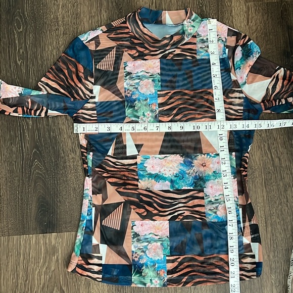 SHEIN Mixed Print Sheer Long Sleeve Top Size Medium - Picture 6 of 6